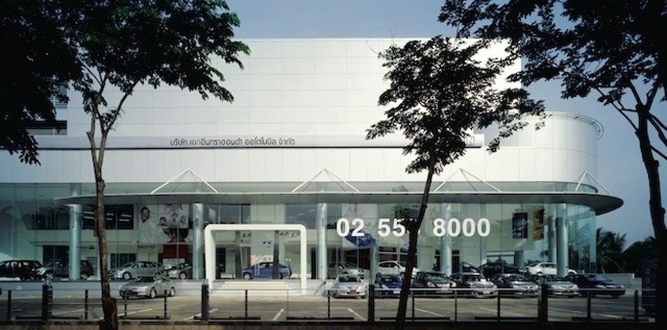 HONDA CAR SHOWROOM