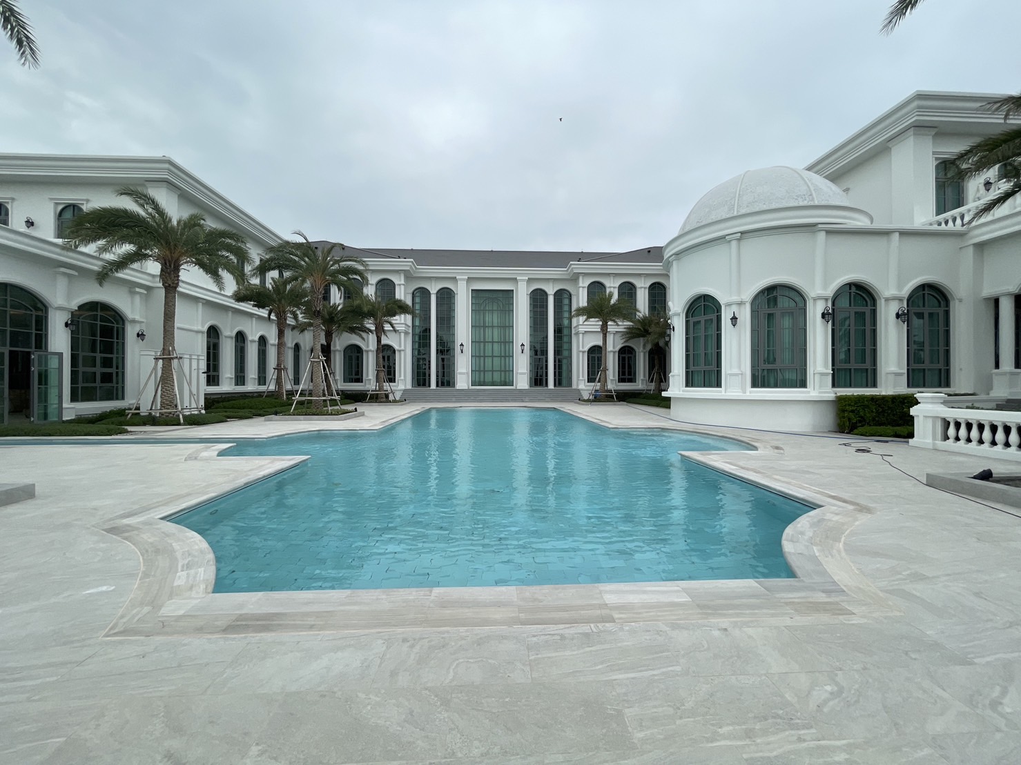 REIGNWOOD PARK-MIAN HOUSE