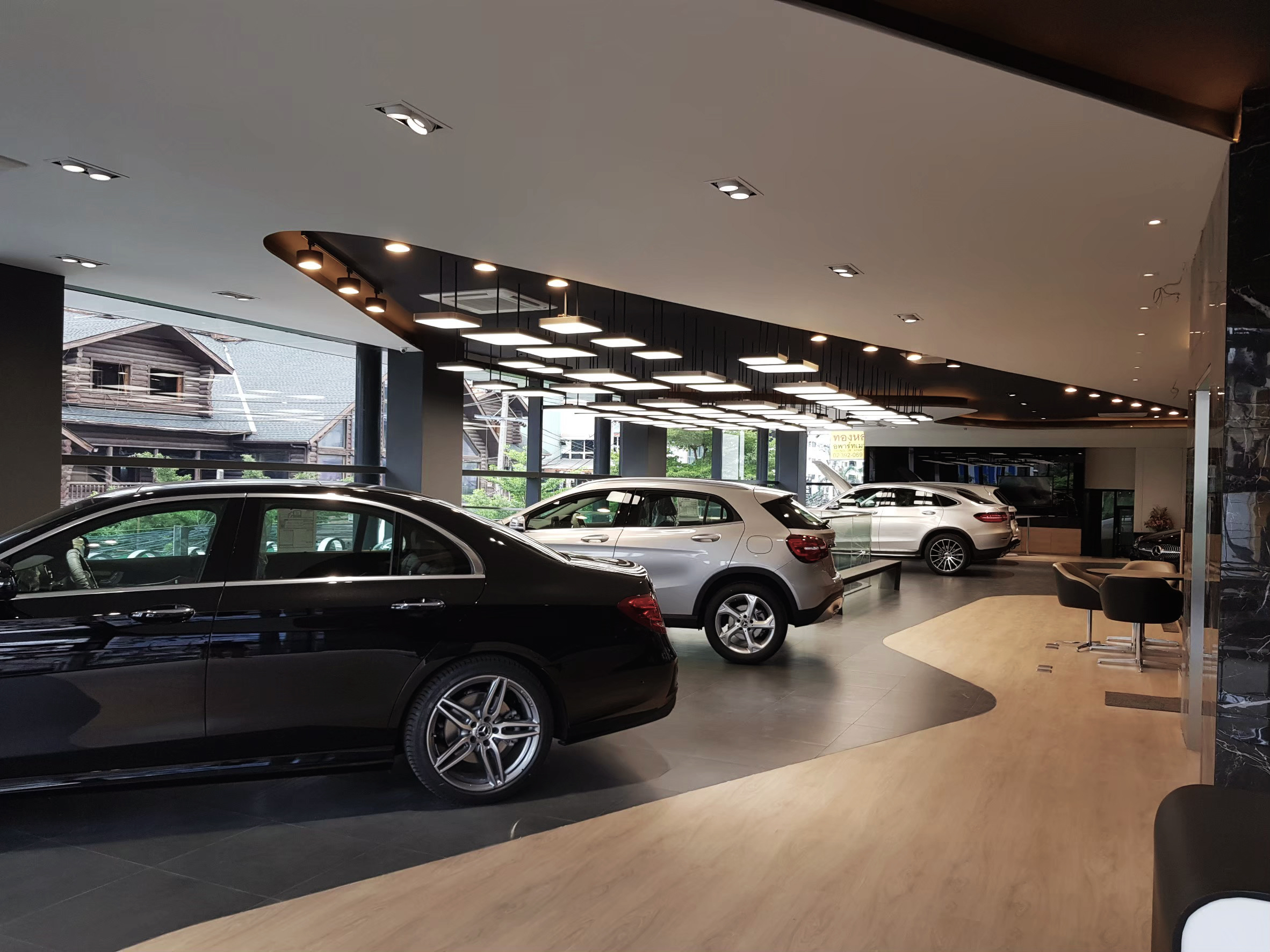 Mercedes-Benz Showroom Thonglor